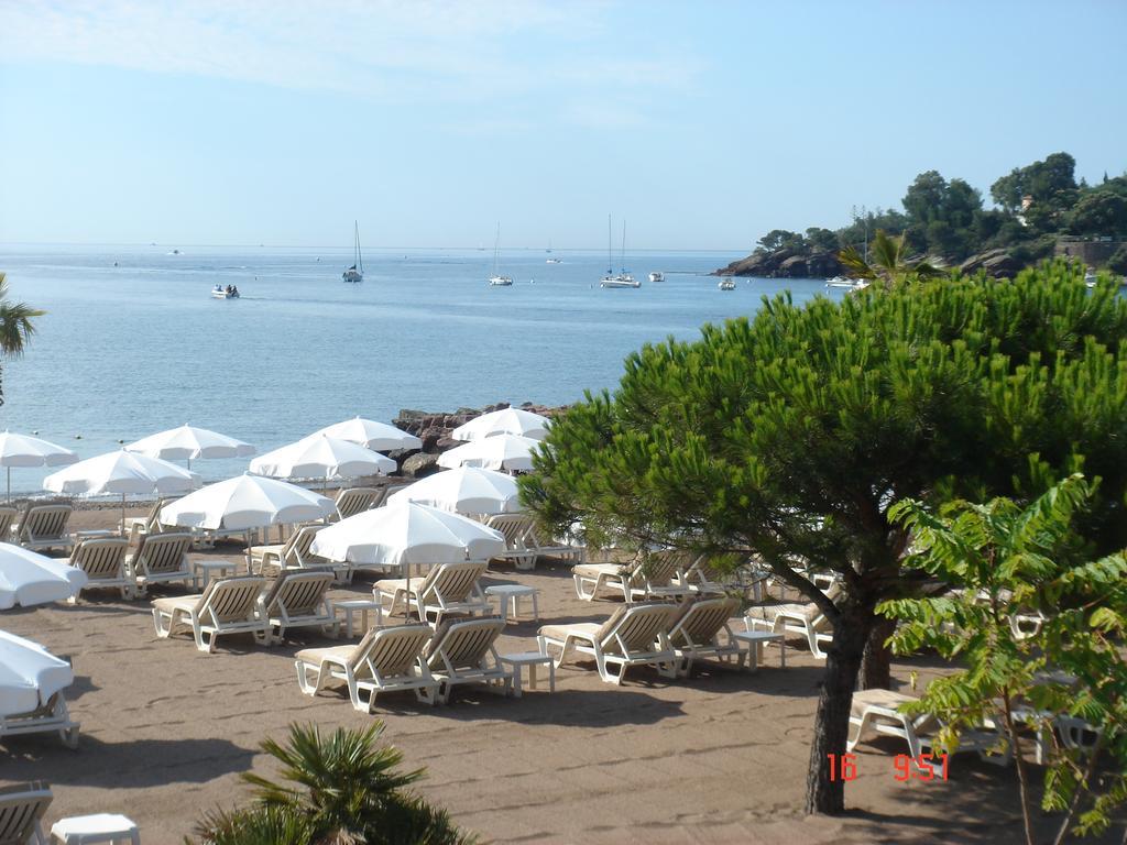 Agay Beach Hotel Saint-Raphaël Exterior foto